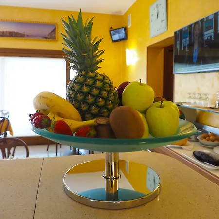 Hotel Cris-2